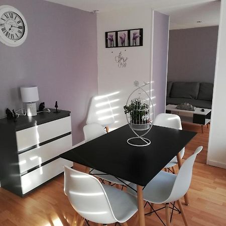 La Fere Du Siecle Apartment Bagian luar foto